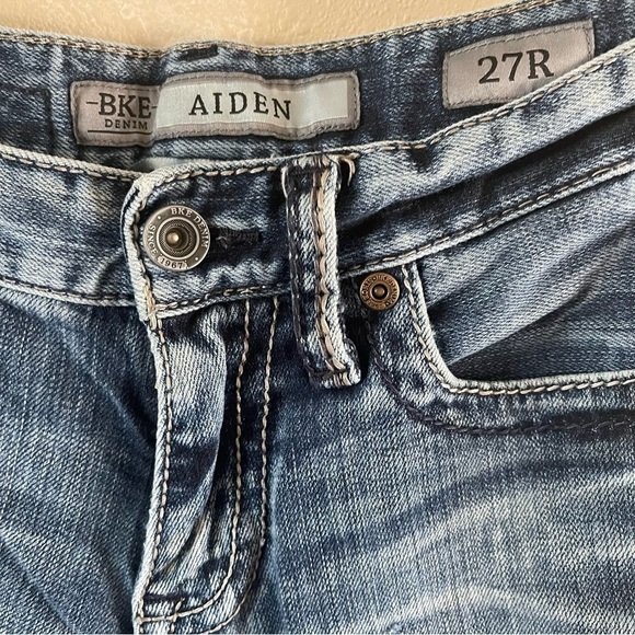BKE Aiden Bootleg Jeans size 27 regular distressed - Picture 3 of 14